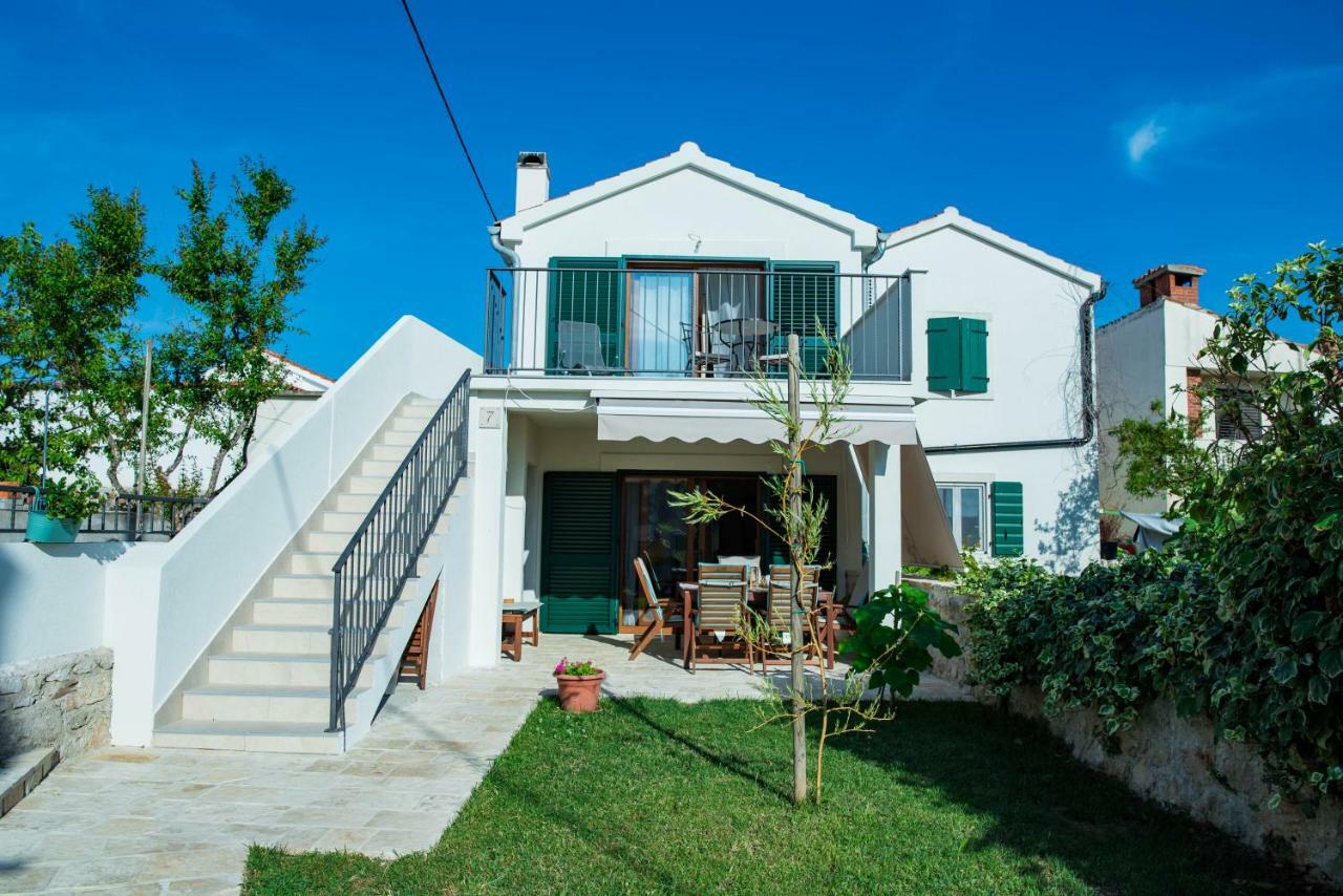 נין Summer House Mulac מראה חיצוני תמונה